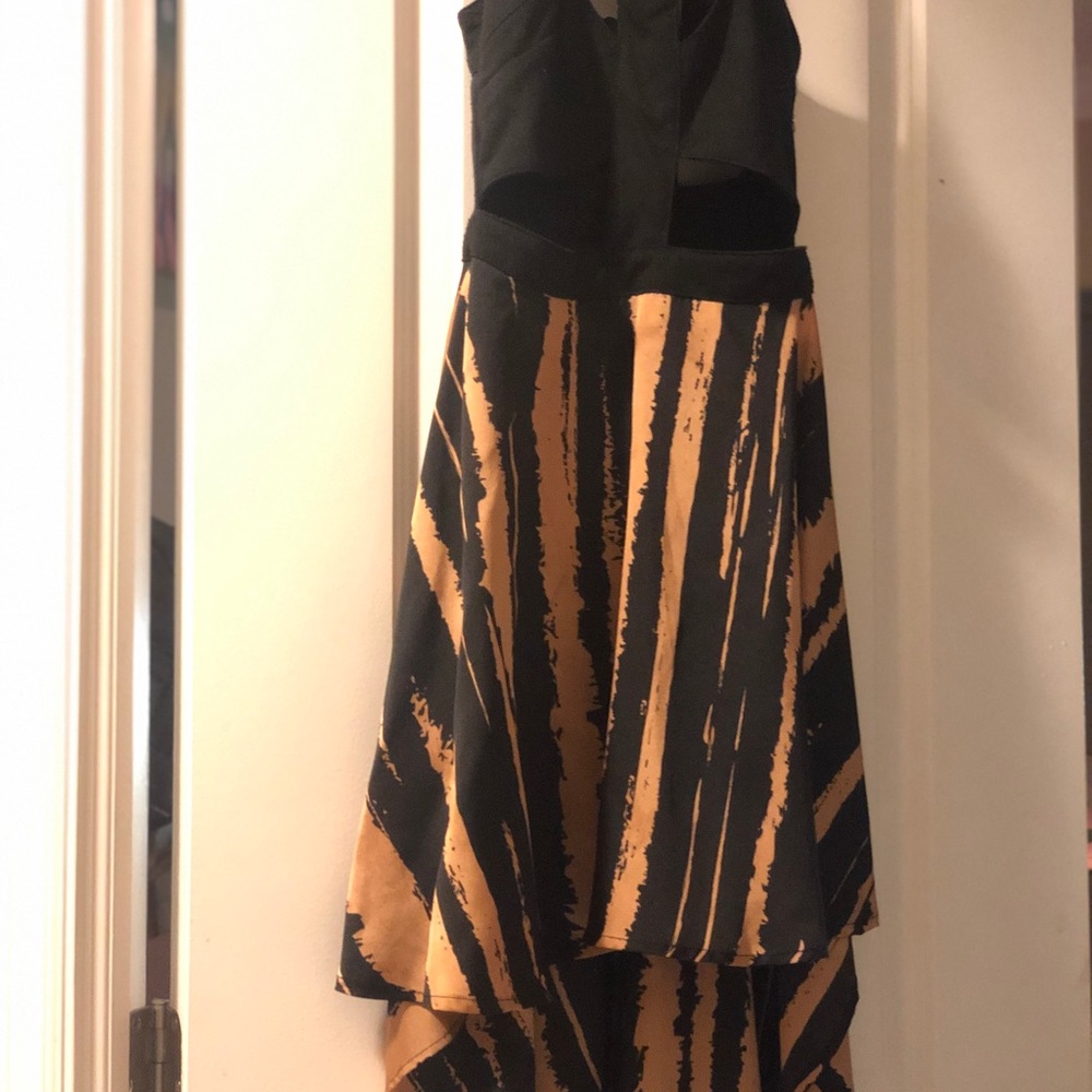 Asymmetrical tiger striped dress with black cutout